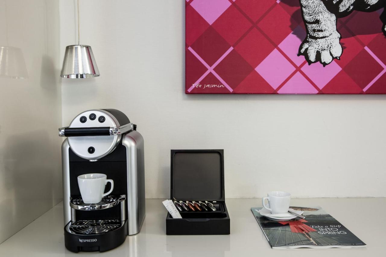 Machine à café Nespresso Zenius Pro - PAX Location